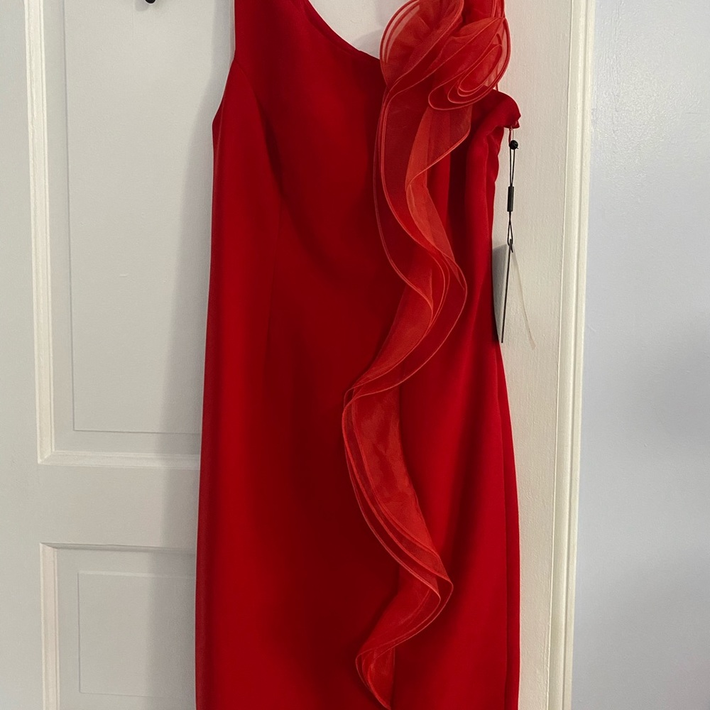 Cocktail dress for wedding guest